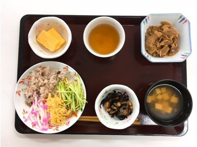 月一回の誕生日会のお昼ご飯です